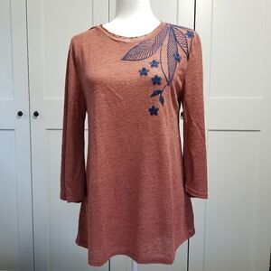 Mittoshop bell sleeve embroidered top